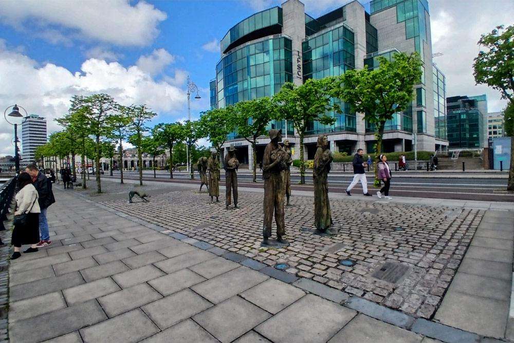 Famine Memorial Statues